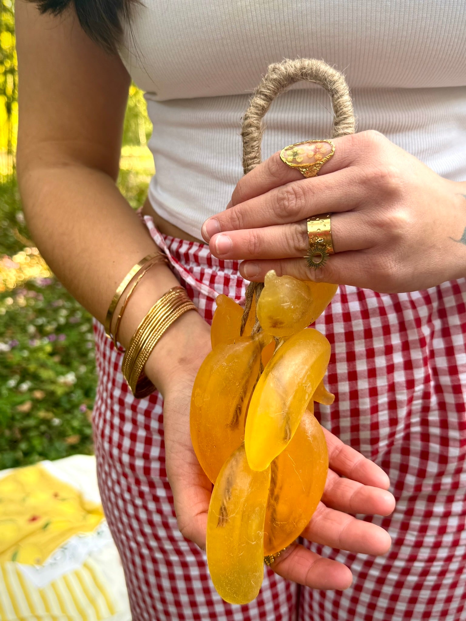 Savon décoratif en grappe de banane