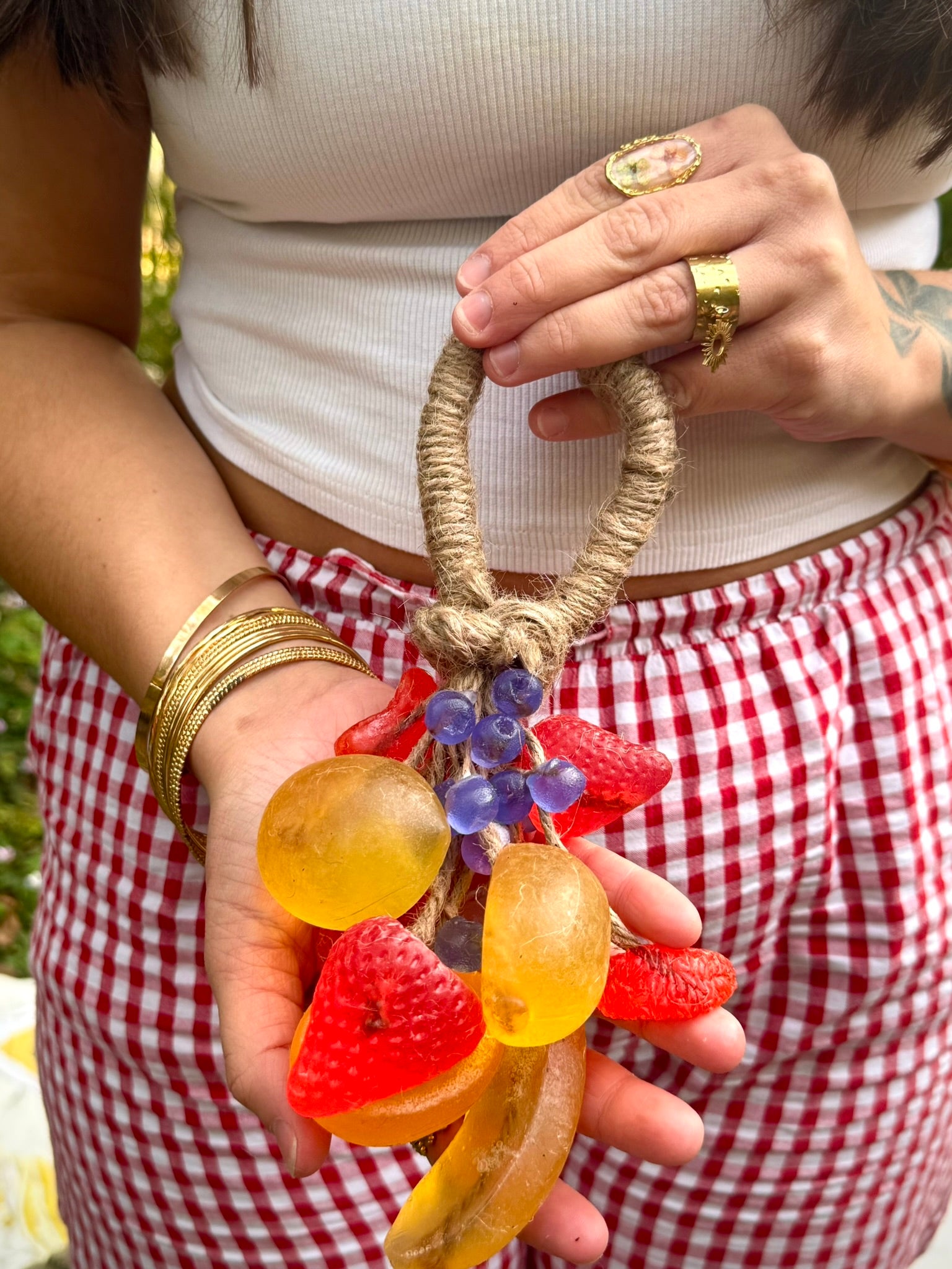 Savon décoratif en forme de grappe de fruit